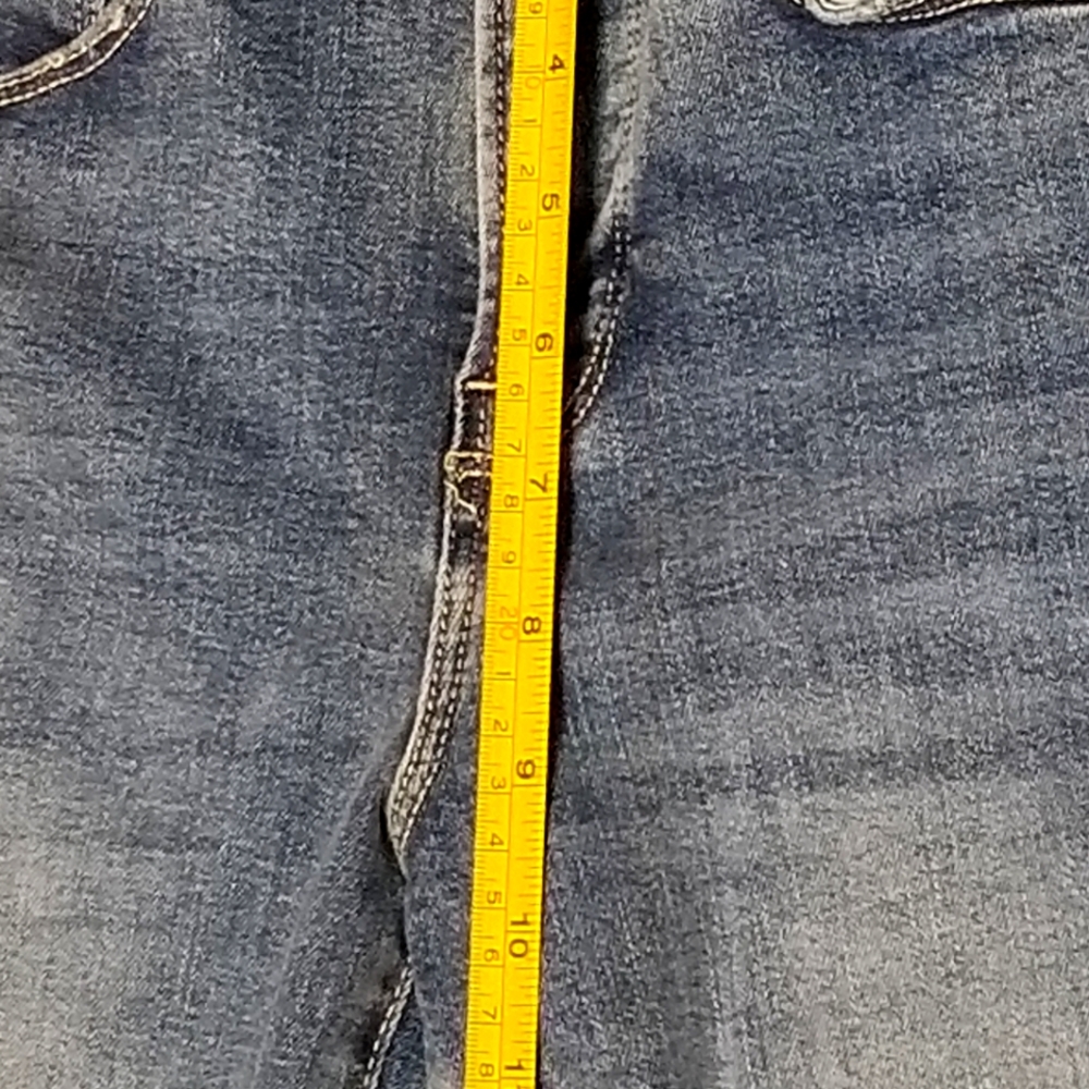 Good American *Good Legs* Frayed Waist  Distressed Skinny Jeans. Size: 2/26. - Picture 11 of 16
